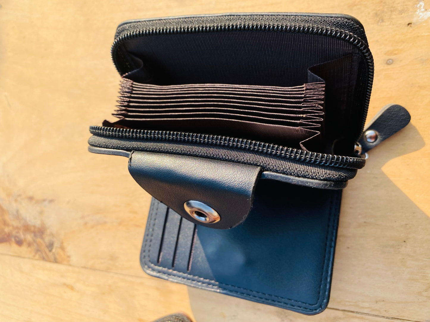 Card Holder Wallet with Card slots and secure money pocket - ZULF STORE